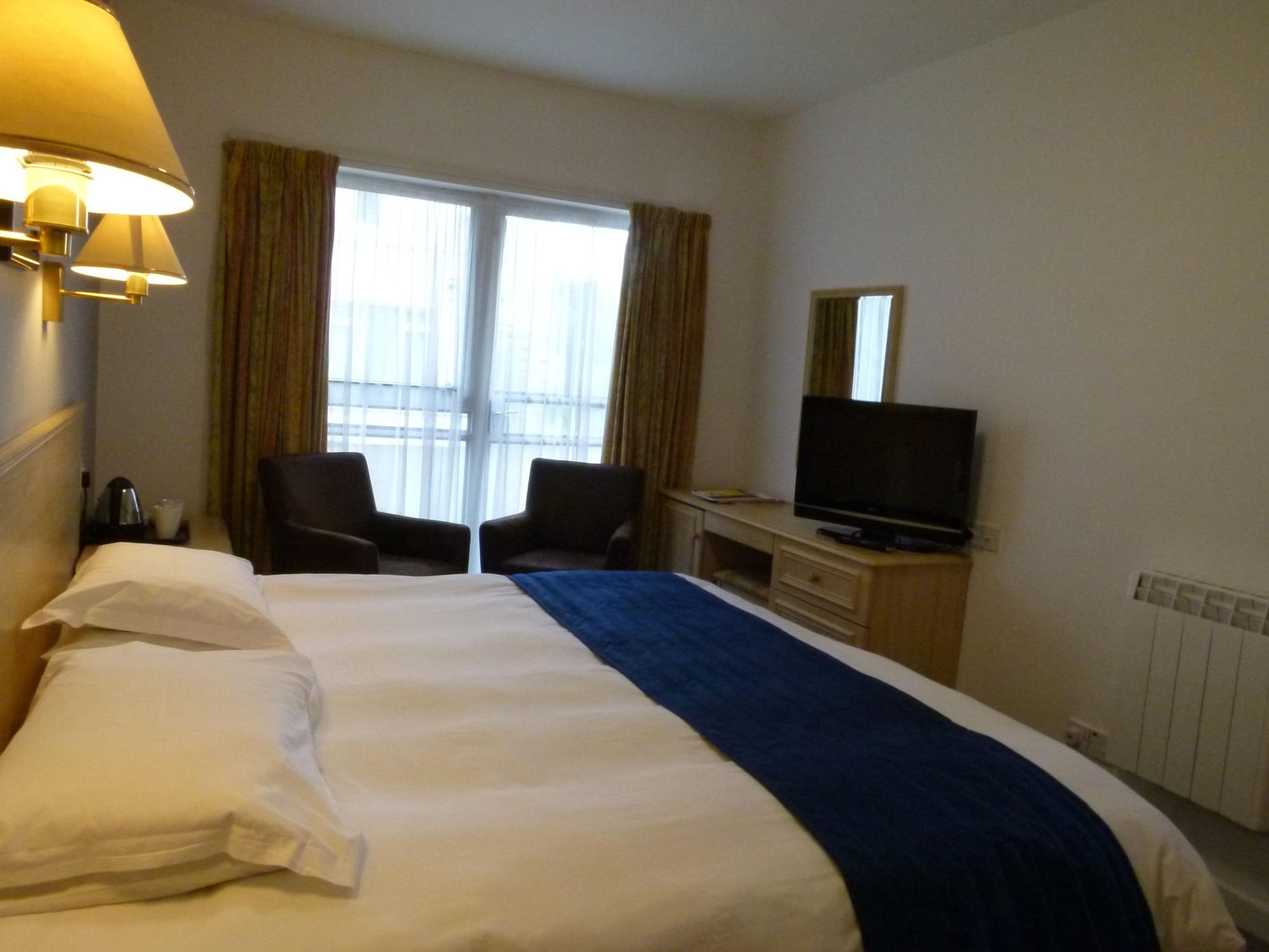 Beachcombers Hotel Grouville Екстер'єр фото
