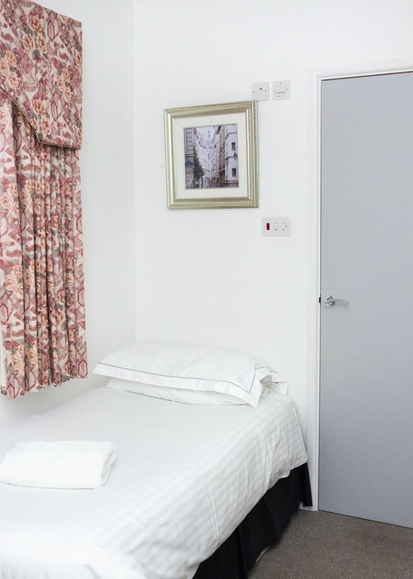 Beachcombers Hotel Grouville Екстер'єр фото