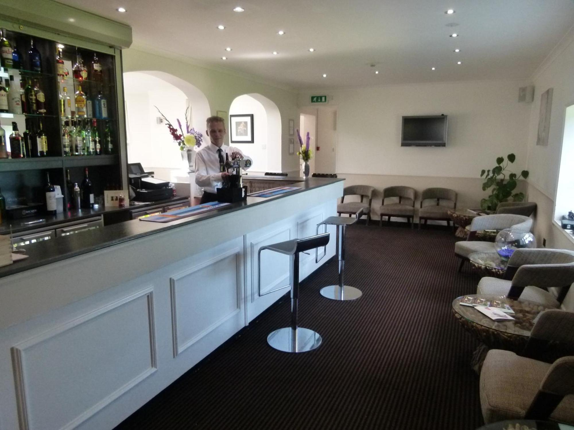 Beachcombers Hotel Grouville Екстер'єр фото