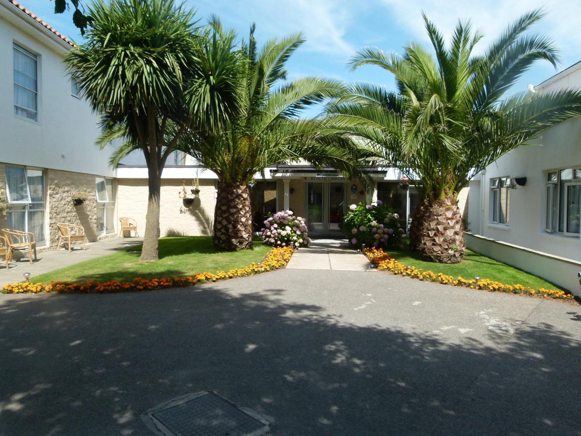 Beachcombers Hotel Grouville Екстер'єр фото