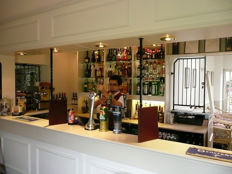 Beachcombers Hotel Grouville Екстер'єр фото